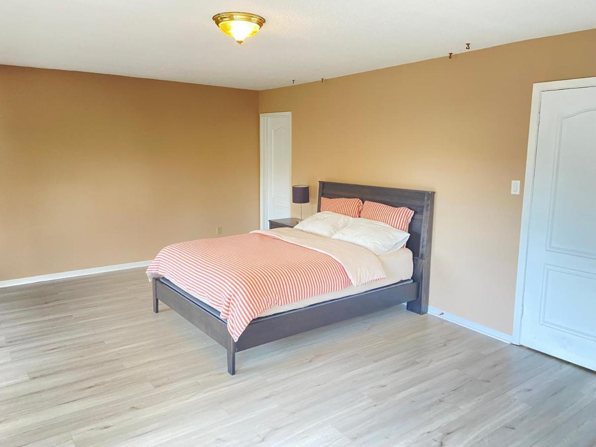 Apartamento 41 Huntsmill Blvd Toronto Exterior foto
